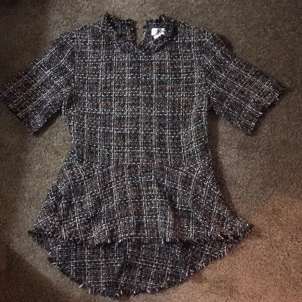 DO+BE professional blouse, size medium.